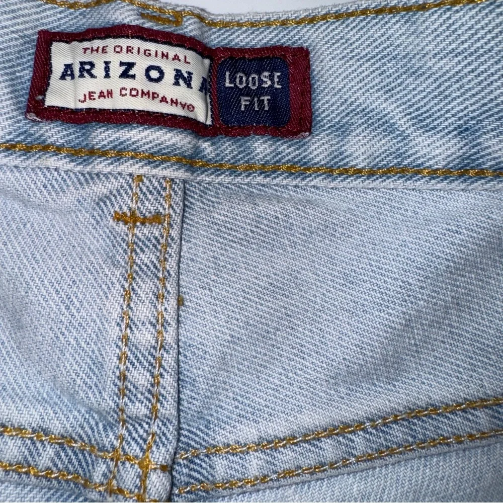 Vintage Arizona cutoff raw hem jean shorts
